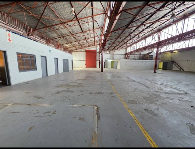 1,266M² WAREHOUSE TO LET IN REUVEN